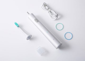 Xiaomi ra mắt bàn chải đánh răng điện: Pin 25 ngày, sạc cổng USB-C