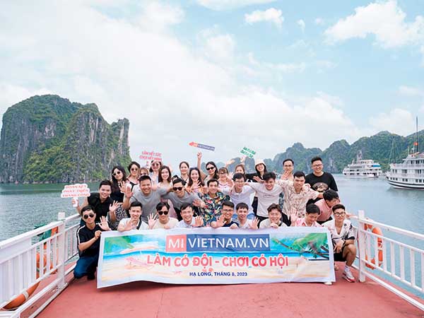 Mi Việt Nam Team Building hè 2023