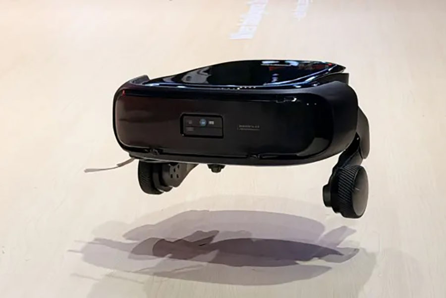 Roborock Saros Rover với thiết kế chân bánh xe