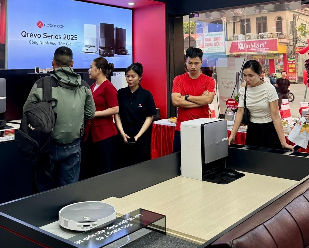 Kinh nghiệm chọn mua robot hút bụi dưới 15 triệu đồng cho gia đình hiện đại