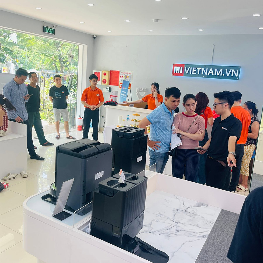 Mua robot hút bụi không chỉ là chọn sản phẩm, mà còn là chọn nơi đồng hành lâu dài 1 mivietnam cua hang