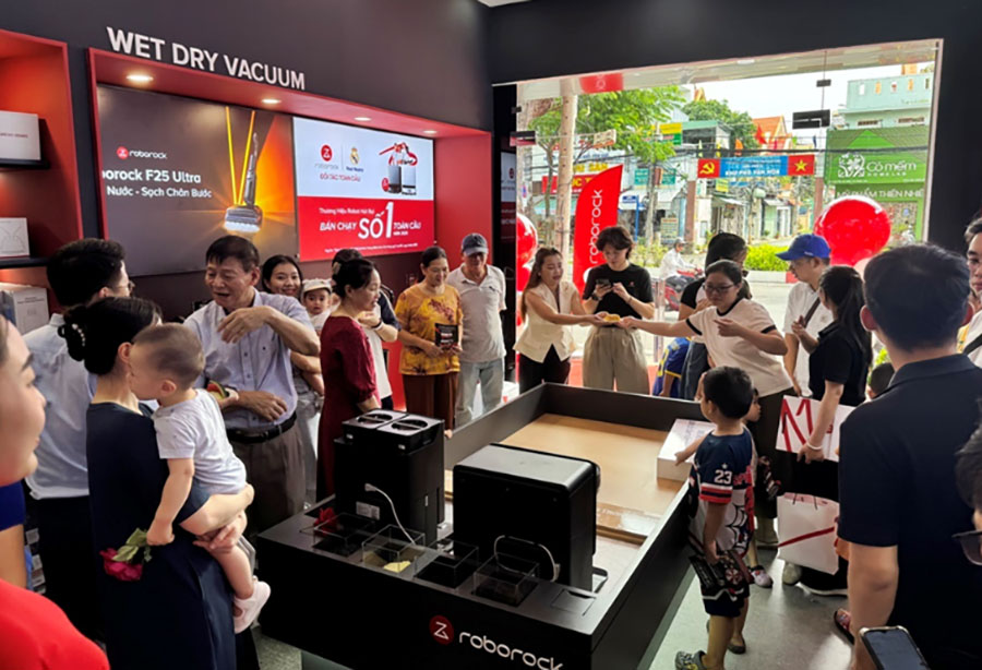 Chương trình trải nghiệm Saros 20 Flow Complete và F25 Ultra Steam Gen 2 tại đại lý Roborock trên toàn quốc